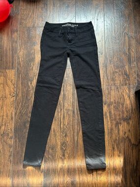 American Eagle Outfitters Black Women's Skinny Jeans - Sleek Fit